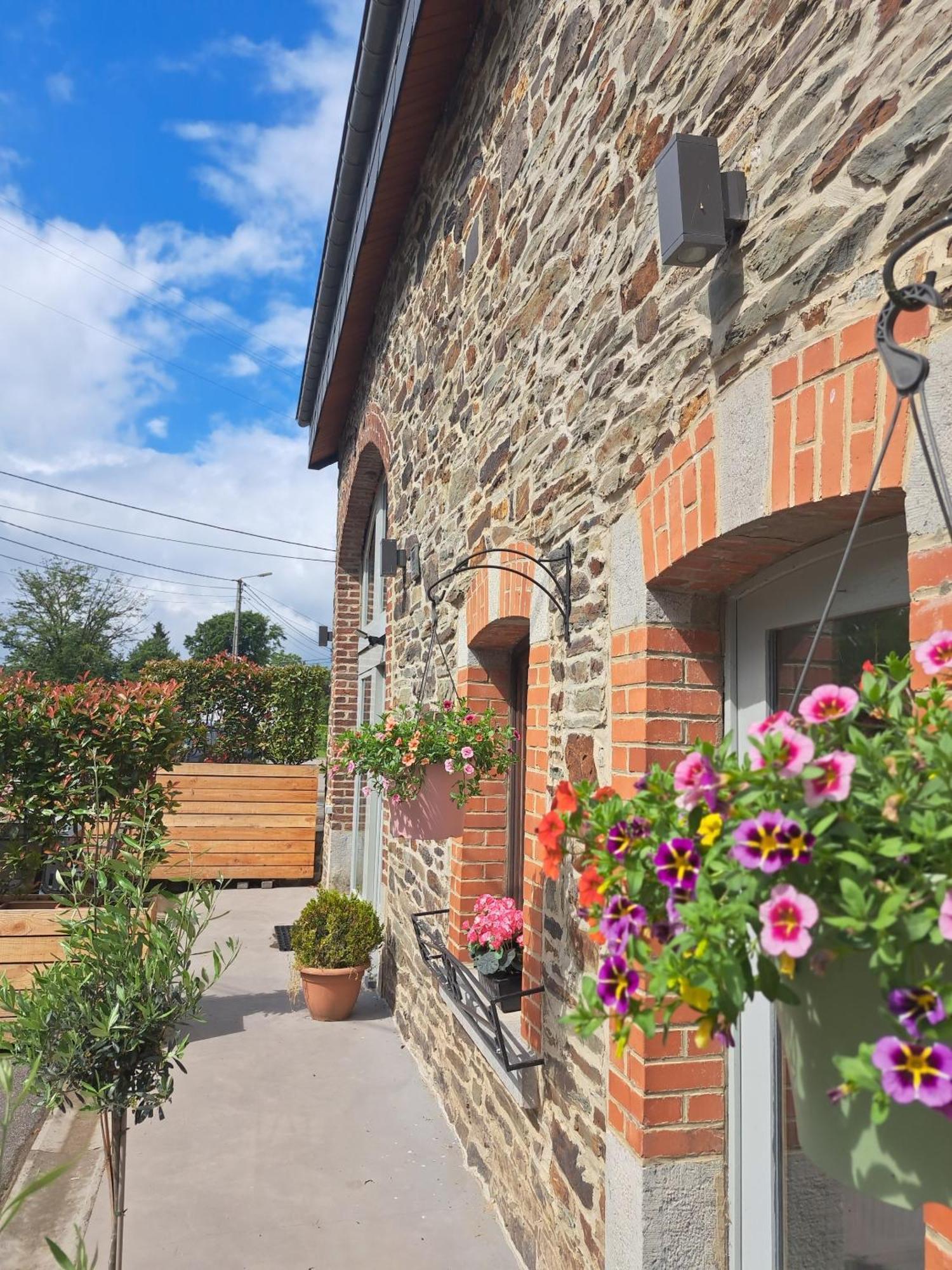 Sous La Charpente Hotel La-Roche-en-Ardenne Buitenkant foto